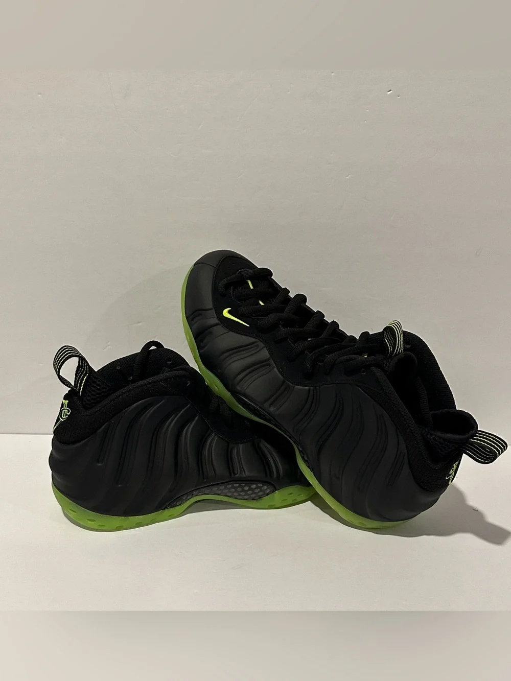Nike Air Foamposite One 'Black Volt' (HF2902-001) Sz: 8